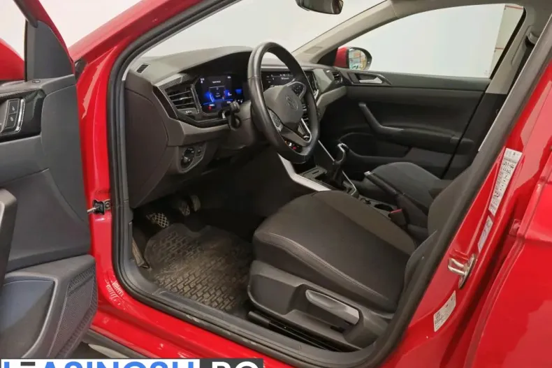 Volkswagen Taigo din 2022 cu 71.901 km - oferta VOL246469 - foto 2