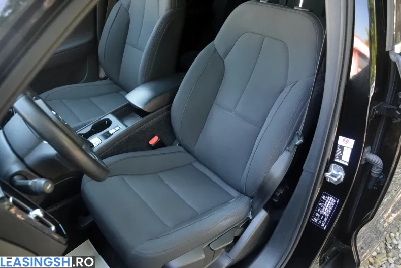 Volvo XC40 din 2021 cu 142.297 km - oferta VOL246470 - foto 22
