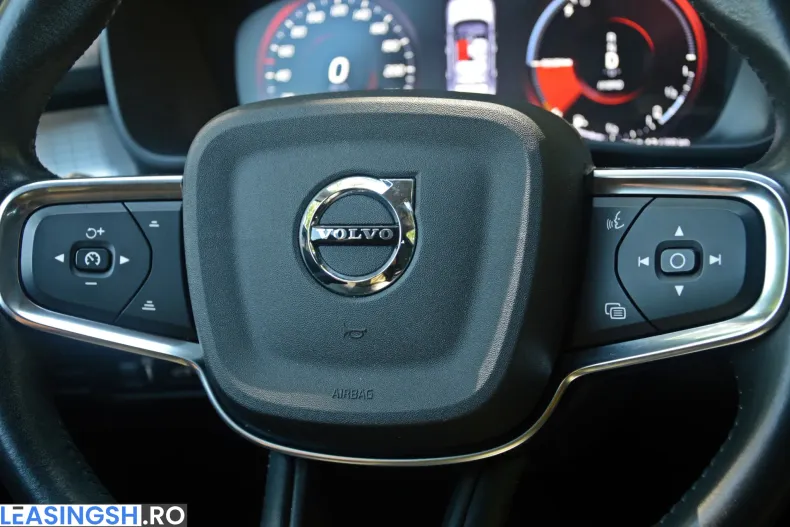 Volvo XC40 din 2021 cu 142.297 km - oferta VOL246470 - foto 30