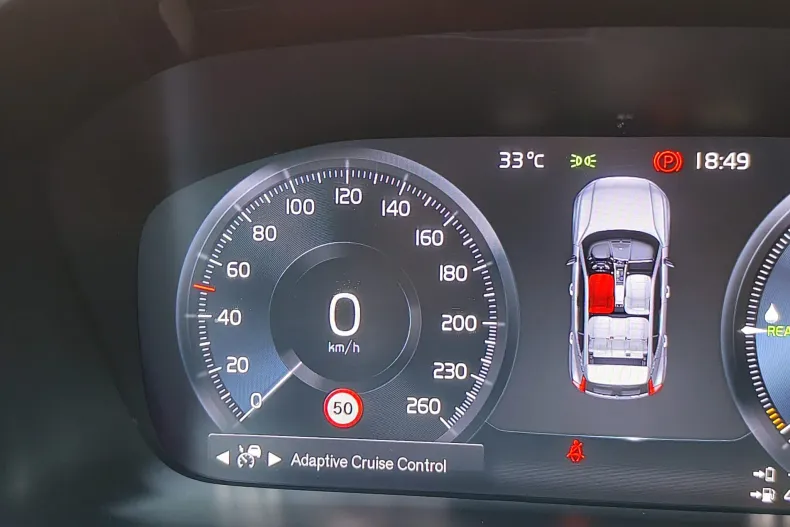 Volvo XC40 din 2021 cu 142.297 km - oferta VOL246470 - foto 31
