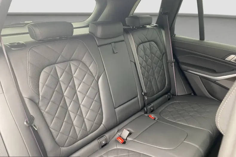 BMW X5 (Seria X) din 2025 cu 13.100 km - oferta BMW246481 - foto 20