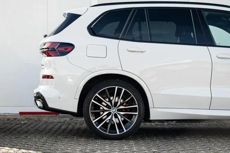 BMW X5 (Seria X) din 2025 cu 23.490 km - oferta BMW246485 - foto 6