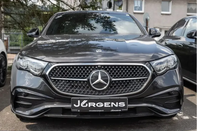 Mercedes-Benz E 220 (Clasa E) din 2025 cu 8.921 km - oferta MER246493 - foto 2