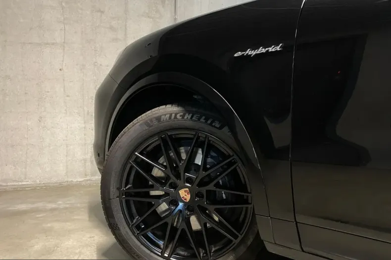 Porsche Cayenne din 2025 cu 36.900 km - oferta POR246502 - foto 6