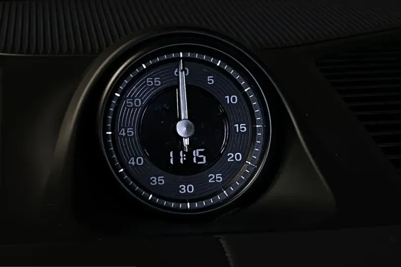 Porsche Cayenne din 2025 cu 36.900 km - oferta POR246502 - foto 18