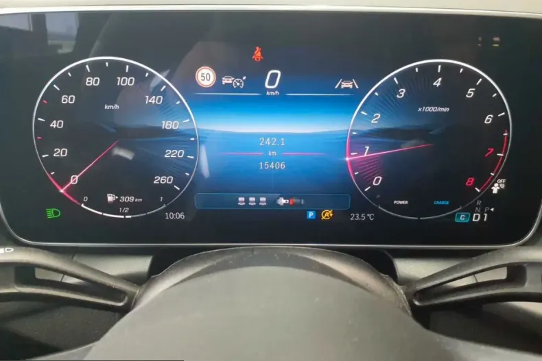 Mercedes-Benz GLC 300 (Clasa GLC) din 2025 cu 15.406 km - oferta MER246511 - foto 11