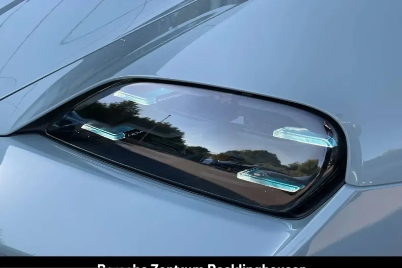 Porsche Taycan din 2025 cu 30.208 km - oferta POR246519 - foto 12