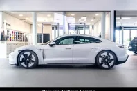 Porsche Taycan din 2025 cu 9.900 km - oferta POR246522 - foto 2
