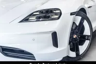 Porsche Taycan din 2025 cu 9.900 km - oferta POR246522 - foto 7