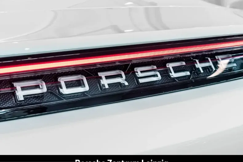 Porsche Taycan din 2025 cu 9.900 km - oferta POR246522 - foto 13