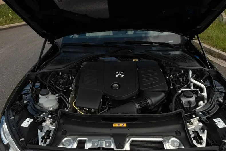 Mercedes-Benz E 200 (Clasa E) din 2025 cu 5.700 km - oferta MER246528 - foto 11