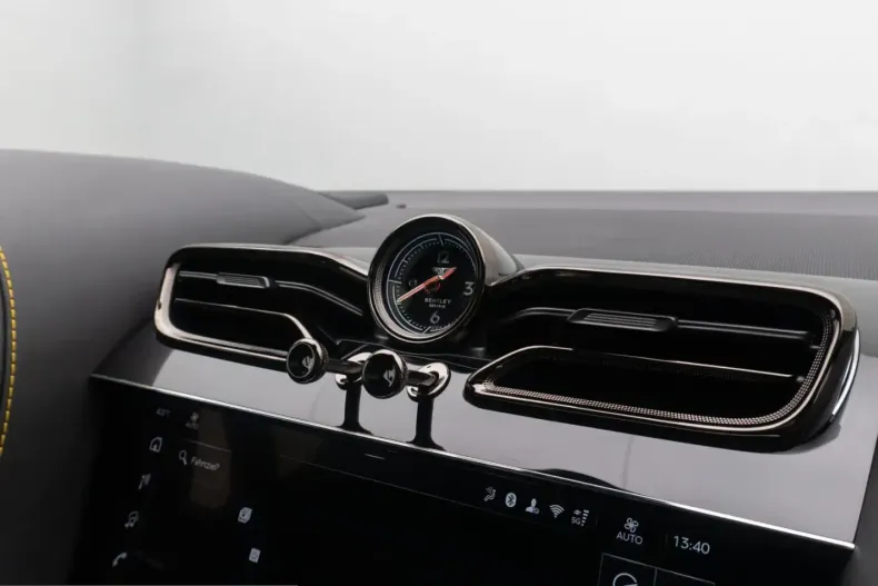 Bentley Bentayga din 2025 cu 1.999 km - oferta BEN246531 - foto 34
