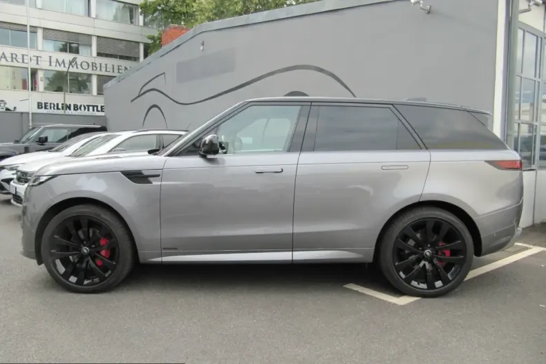 Land Rover Range Rover Sport din 2024 cu 37.821 km - oferta LAN246540 - foto 3