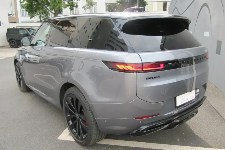 Land Rover Range Rover Sport din 2024 cu 37.821 km - oferta LAN246540 - foto 4