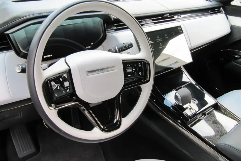 Land Rover Range Rover Sport din 2024 cu 37.821 km - oferta LAN246540 - foto 6