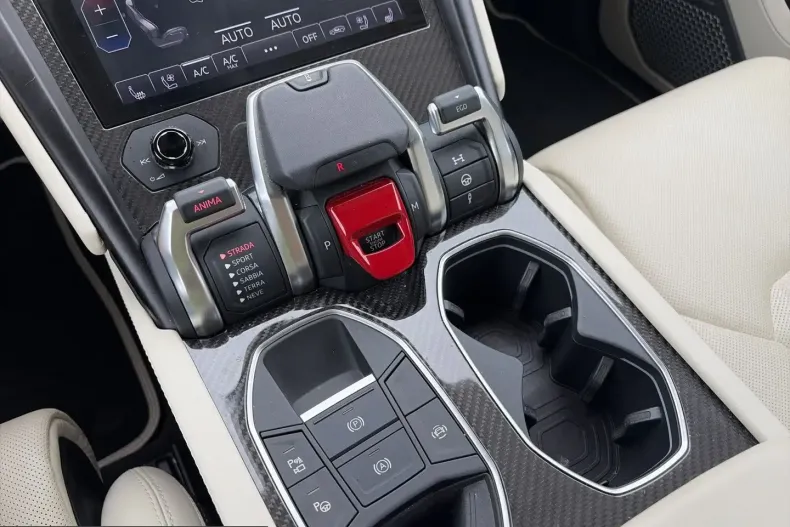 Lamborghini Urus din 2023 cu 38.104 km - oferta LAM246545 - foto 25