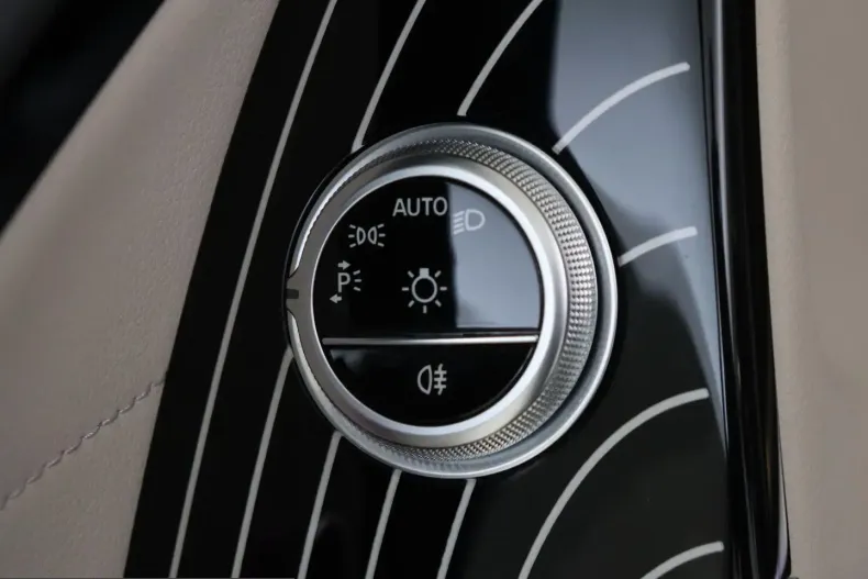 Mercedes-Benz S 580 (Clasa S) din 2022 cu 80.749 km - oferta MER246546 - foto 26