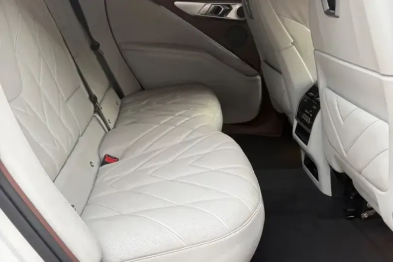 BMW XM (Seria X) din 2023 cu 47.490 km - oferta BMW246553 - foto 32