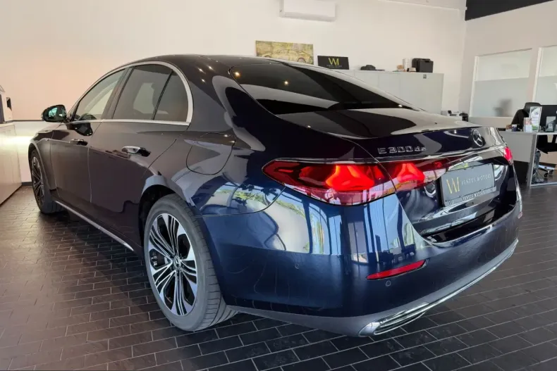 Mercedes-Benz E 300 (Clasa E) din 2025 cu 33.800 km - oferta MER246557 - foto 5