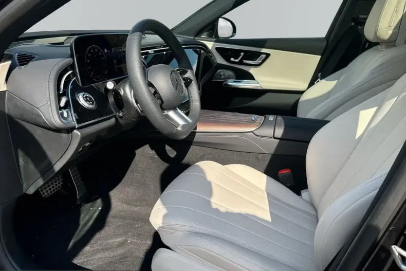 Mercedes-Benz E 200 (Clasa E) din 2024 cu 36.500 km - oferta MER246559 - foto 7