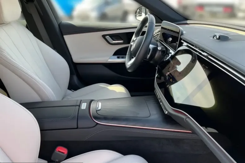 Mercedes-Benz E 220 (Clasa E) din 2025 cu 20.000 km - oferta MER246561 - foto 8