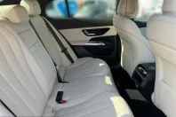 Mercedes-Benz E 220 (Clasa E) din 2025 cu 20.000 km - oferta MER246561 - foto 12