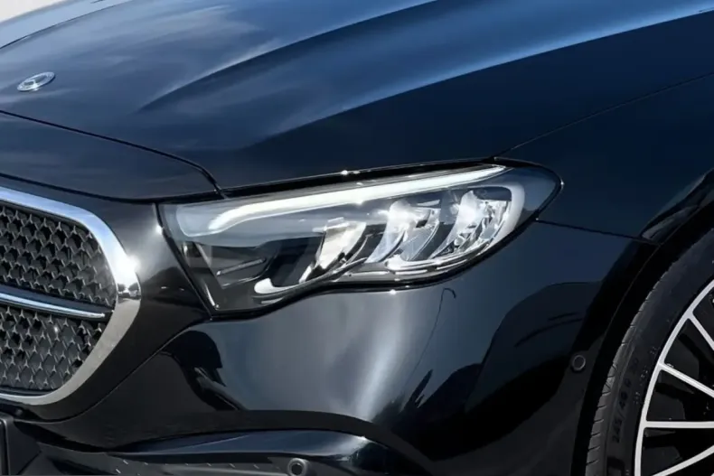 Mercedes-Benz E 220 (Clasa E) din 2025 cu 20.000 km - oferta MER246561 - foto 16