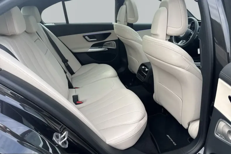 Mercedes-Benz E 200 (Clasa E) din 2024 cu 35.500 km - oferta MER246562 - foto 11