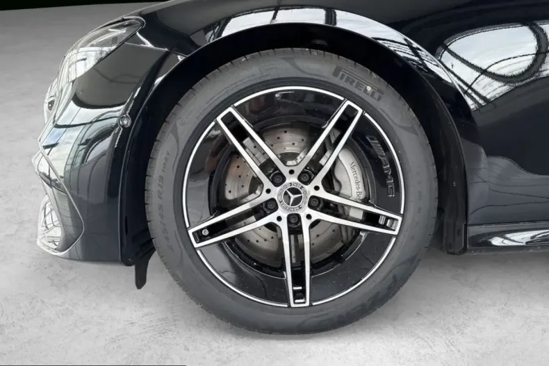 Mercedes-Benz E 220 (Clasa E) din 2025 cu 21.829 km - oferta MER246563 - foto 3