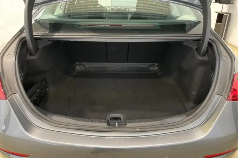 Mercedes-Benz C 200 (Clasa C) din 2023 cu 107.634 km - oferta MER246573 - foto 10