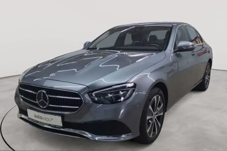 Mercedes-Benz E 300 (Clasa E) din 2022 cu 93.478 km - oferta MER246576 - foto 1