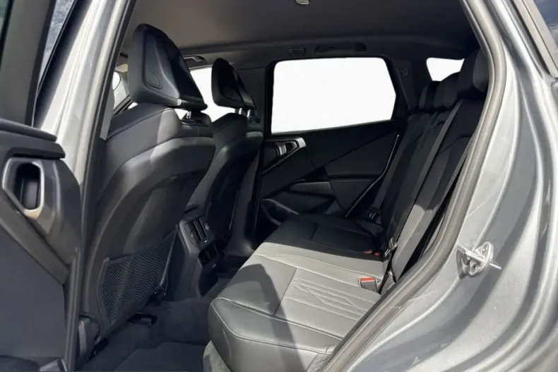 BMW X3 (Seria X) din 2025 cu 7.928 km - oferta BMW246585 - foto 8