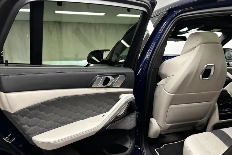 BMW X6 (Seria X) din 2024 cu 5.862 km - oferta BMW246586 - foto 22