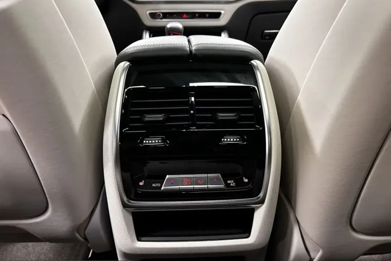 BMW X6 (Seria X) din 2024 cu 5.862 km - oferta BMW246586 - foto 26