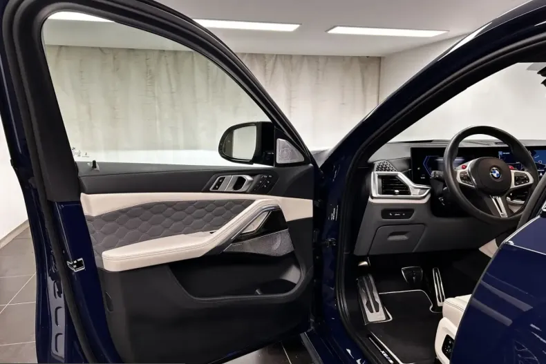 BMW X6 (Seria X) din 2024 cu 5.862 km - oferta BMW246586 - foto 40