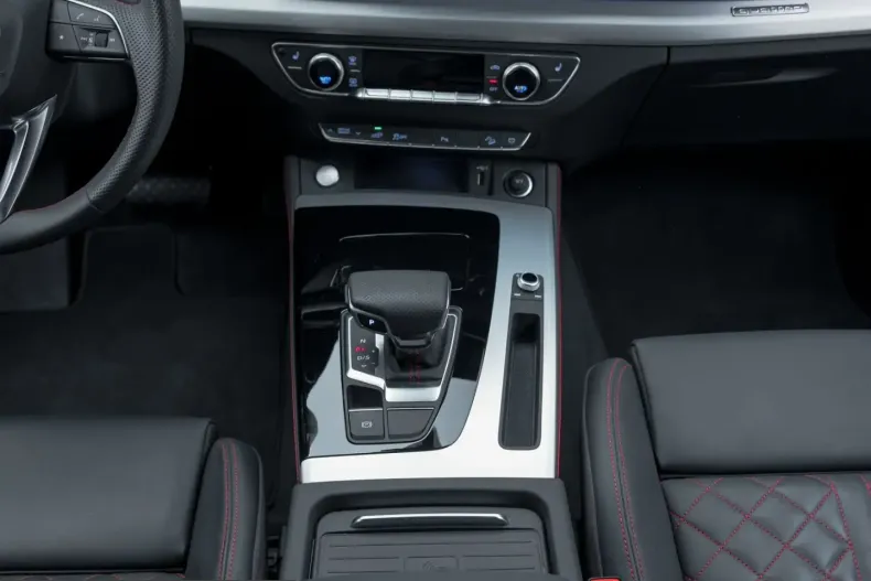 Audi Q5 din 2025 cu 32.560 km - oferta AUD246606 - foto 13