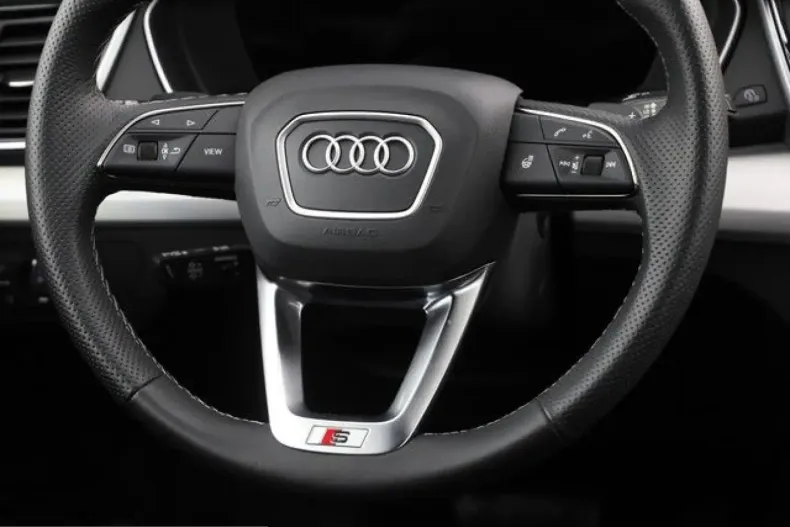 Audi Q5 din 2025 cu 9.210 km - oferta AUD246608 - foto 10
