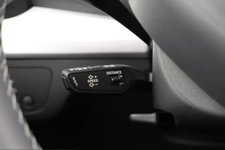 Audi Q5 din 2025 cu 9.210 km - oferta AUD246608 - foto 15