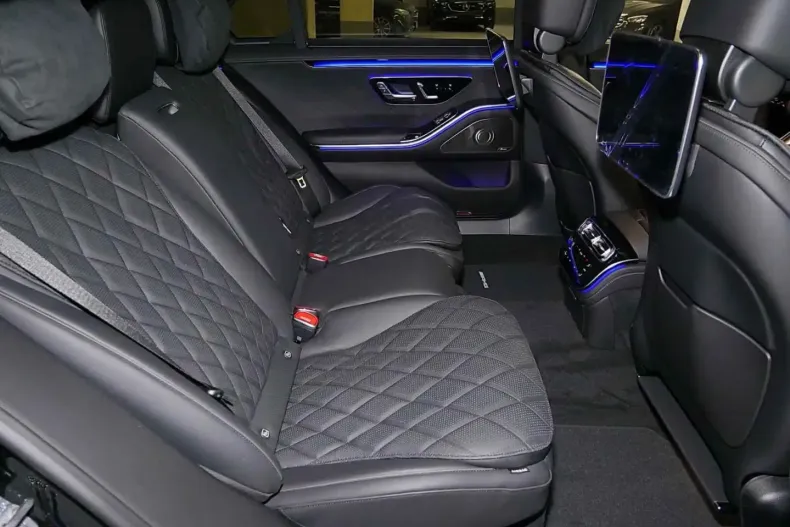 Mercedes-Benz S 580 (Clasa S) din 2025 cu 14.500 km - oferta MER246613 - foto 8