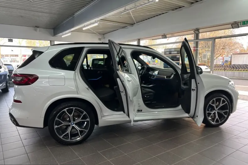 BMW X5 (Seria X) din 2022 cu 43.330 km - oferta BMW246628 - foto 9