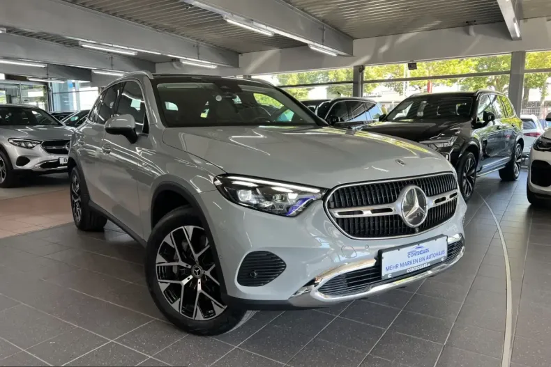 Mercedes-Benz GLC 300 (Clasa GLC) din 2025 cu 39.625 km - oferta MER246629 - foto 1
