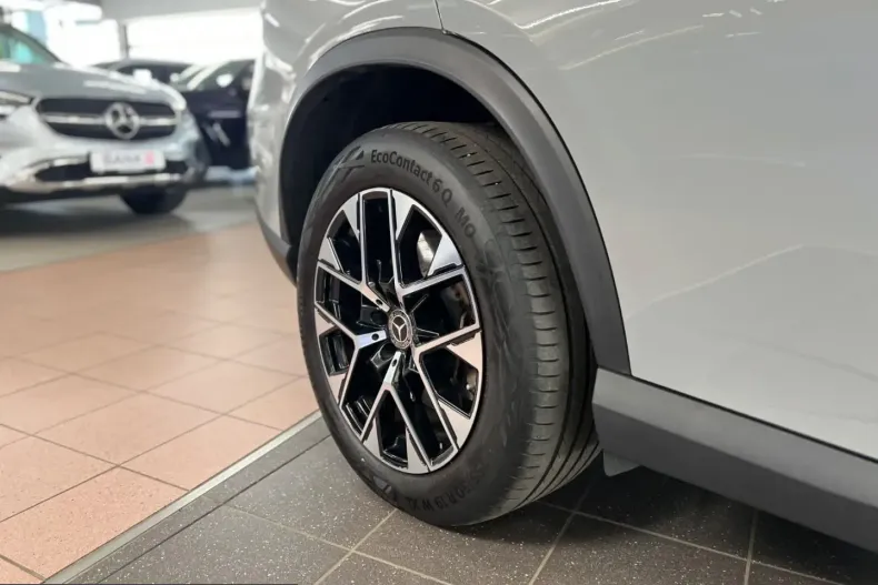 Mercedes-Benz GLC 300 (Clasa GLC) din 2025 cu 39.625 km - oferta MER246629 - foto 12