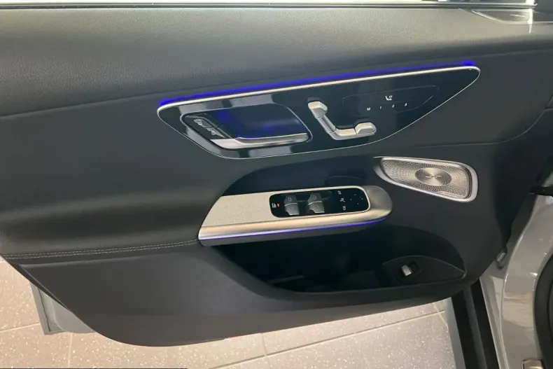 Mercedes-Benz GLC 300 (Clasa GLC) din 2025 cu 39.625 km - oferta MER246629 - foto 24