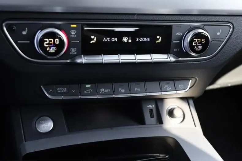 Audi Q5 din 2025 cu 12.080 km - oferta AUD246630 - foto 13