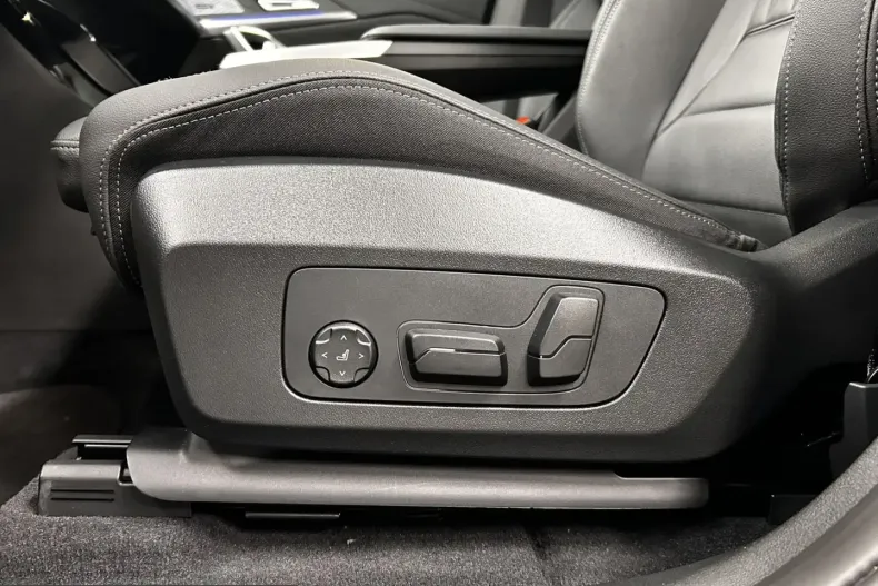 BMW X1 (Seria X) din 2025 cu 2.471 km - oferta BMW246633 - foto 23