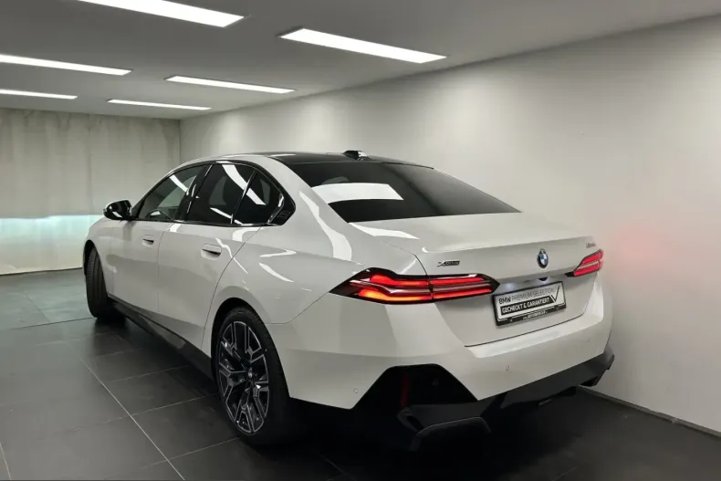 BMW 520 (Seria 5) din 2025 cu 15.100 km - oferta BMW246636 - foto 9