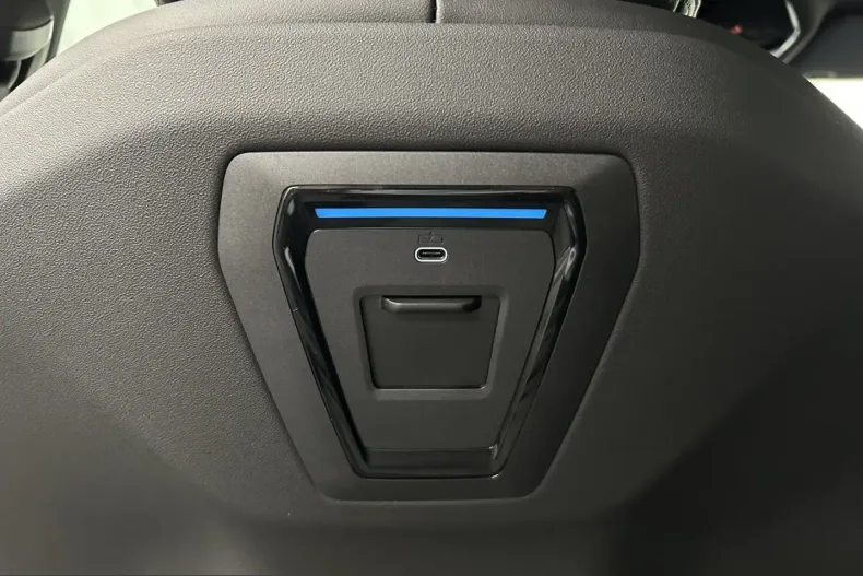 BMW 520 (Seria 5) din 2025 cu 15.100 km - oferta BMW246636 - foto 14