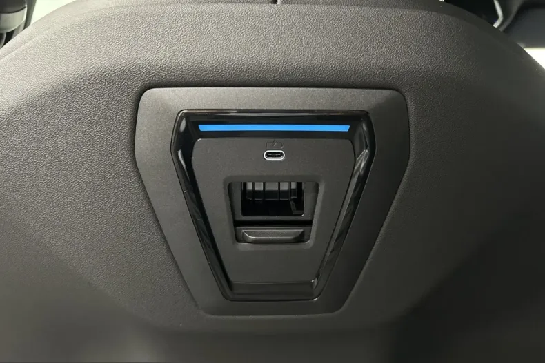BMW 520 (Seria 5) din 2025 cu 15.100 km - oferta BMW246636 - foto 15