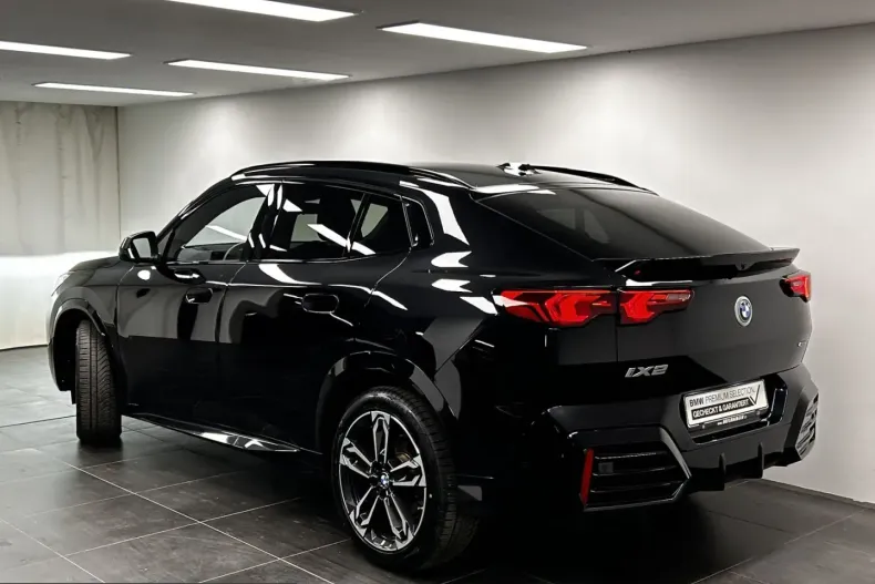 BMW iX2 (Seria X) din 2025 cu 9.042 km - oferta BMW246638 - foto 2
