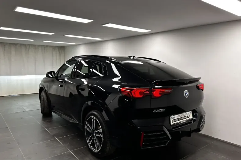 BMW iX2 (Seria X) din 2025 cu 9.042 km - oferta BMW246638 - foto 9